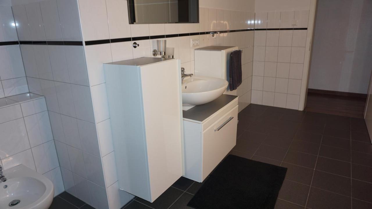 M&M Apartment Duesseldorf Neuss Bagian luar foto